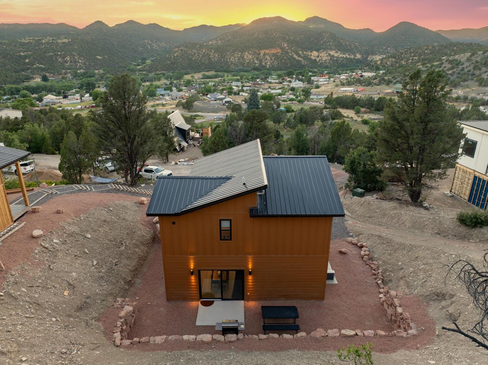 Casa de Férias Mountainside Retreat Climbing Zion Bryce 3br Stargazing Firepit Ev Glendale